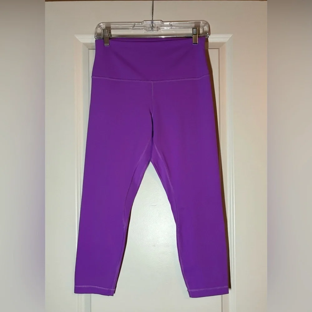 *Final Price* Lululemon Align High-Rise Crop 23